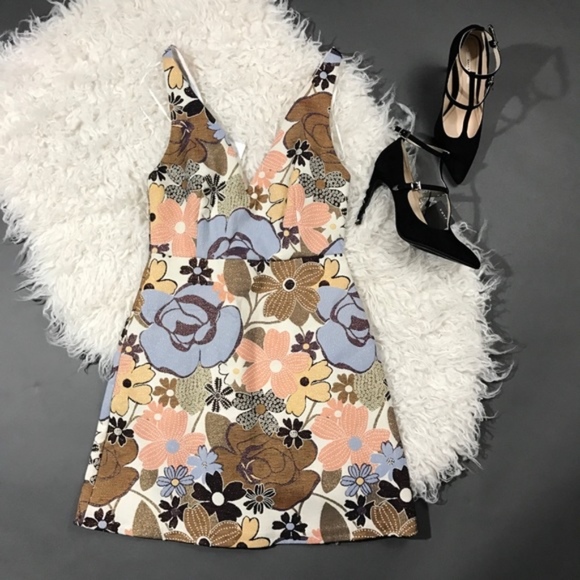 Zara Dresses & Skirts - ZARA Woman Floral Print Shimmery Detail Dress